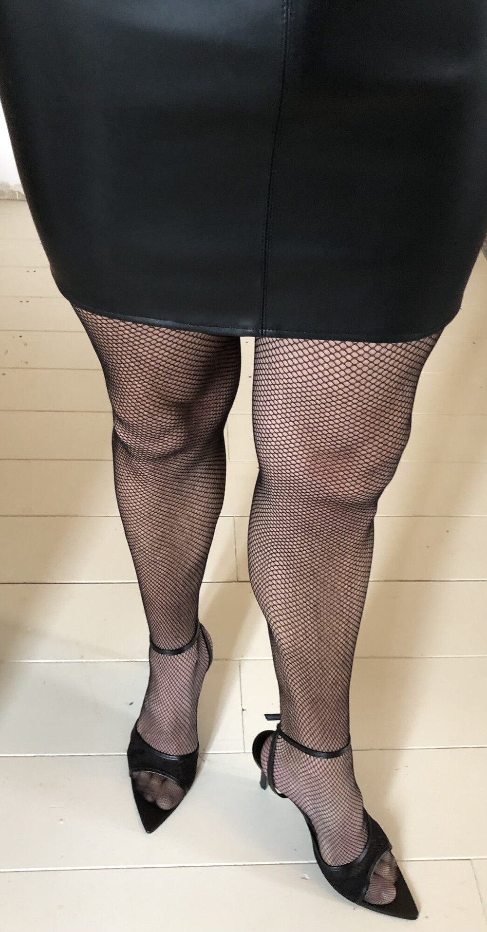 Mini skirt, sling back heels & fishnets #5