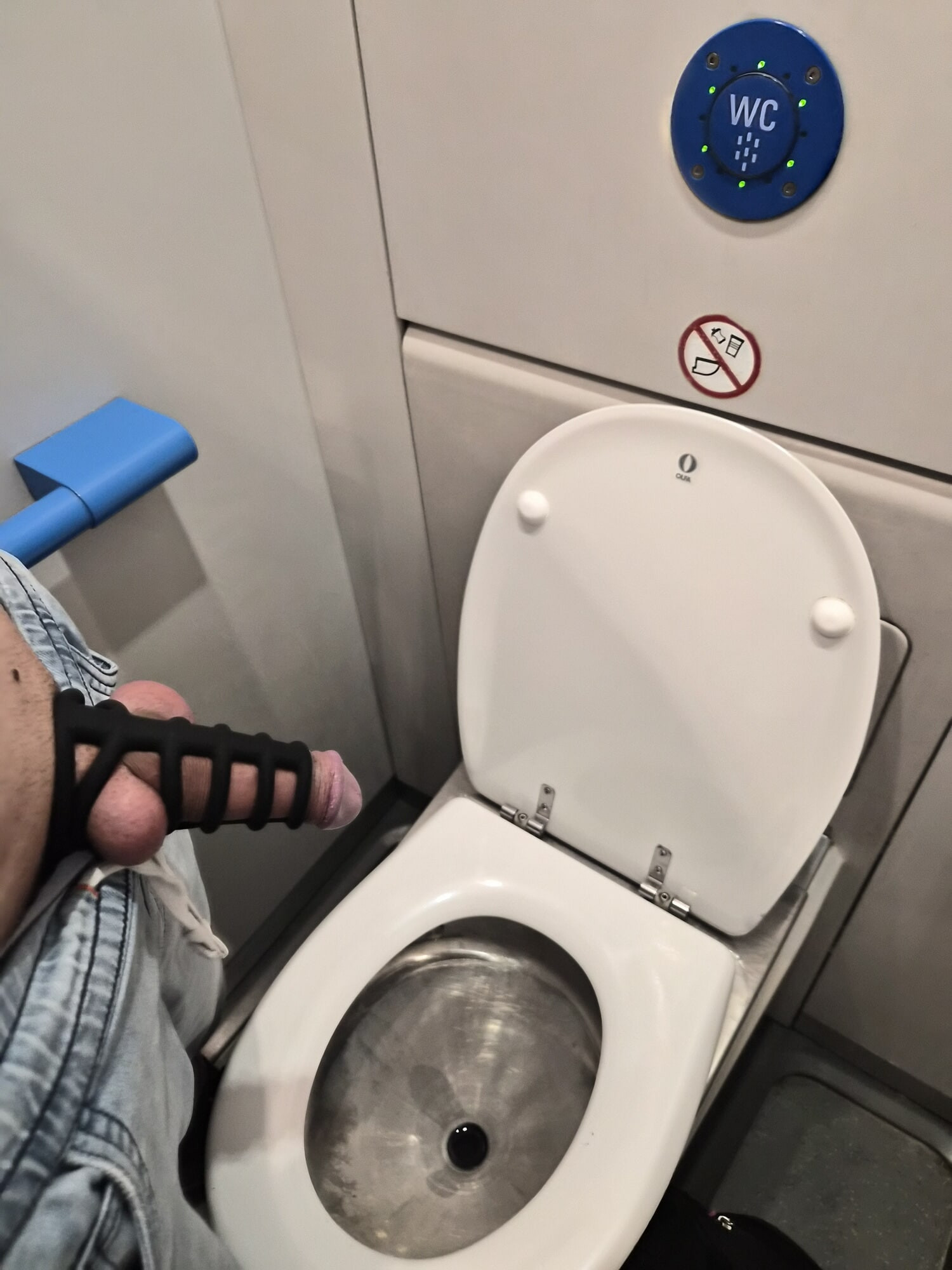Dildo w dupie