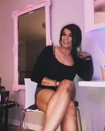 sexy latina milf         