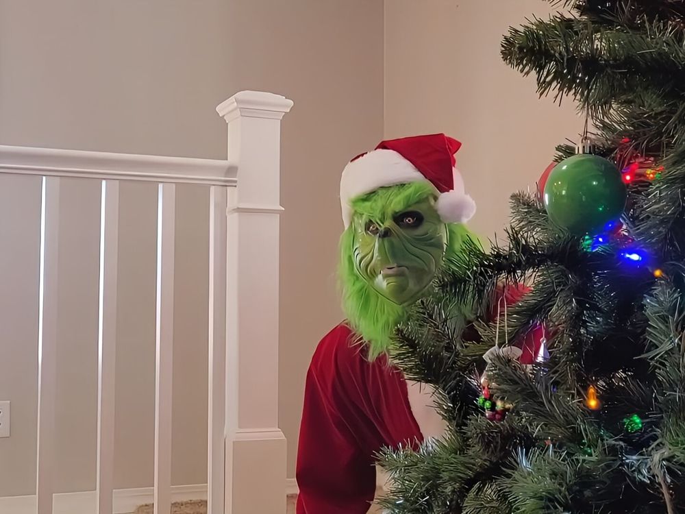 The Grinch&#039;s Cock is Huge #2