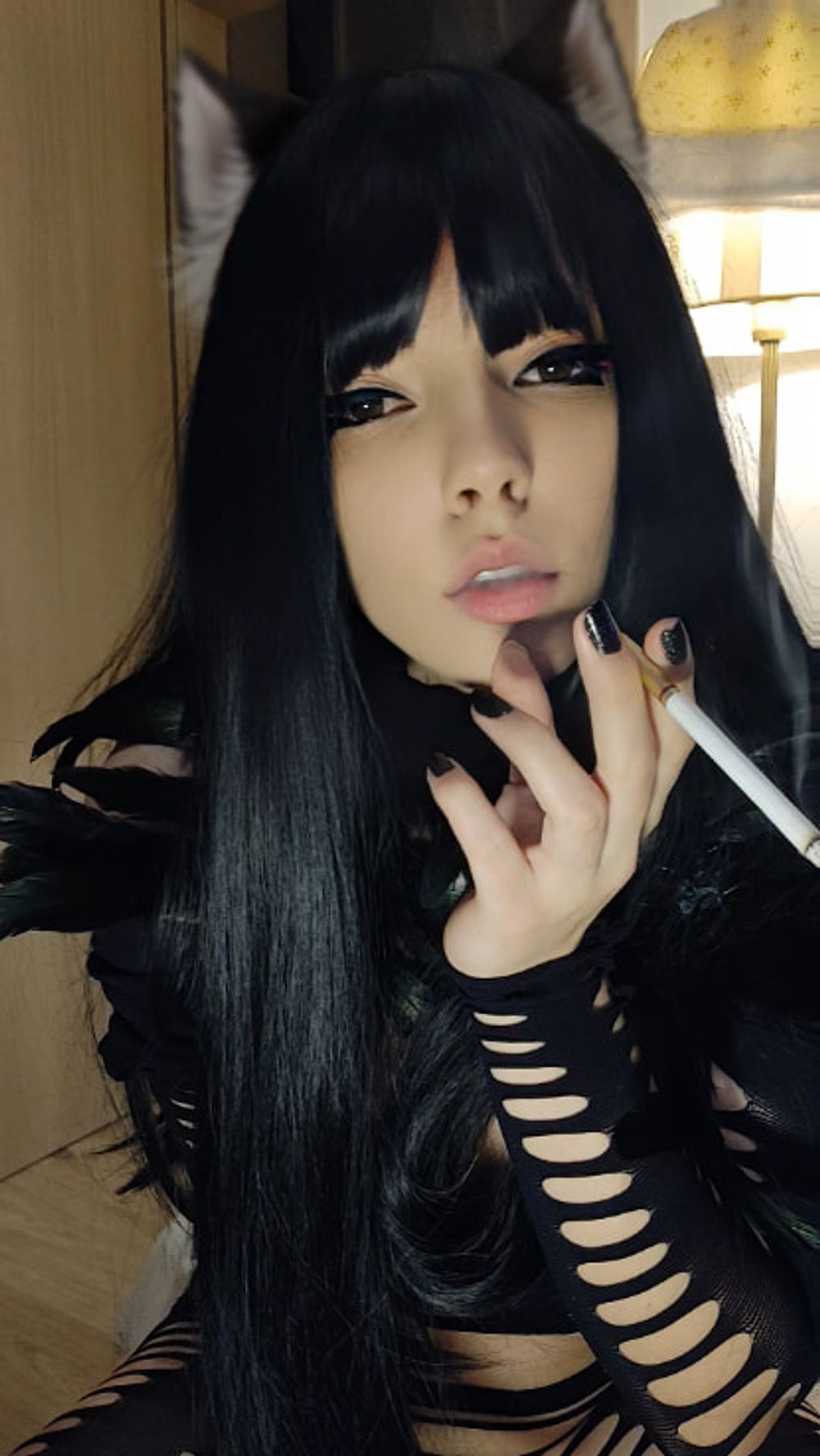 Goth puwussycat smoking