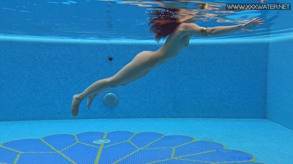 LIZI VOGUE UNDERWATER SWIMMING POOL #8