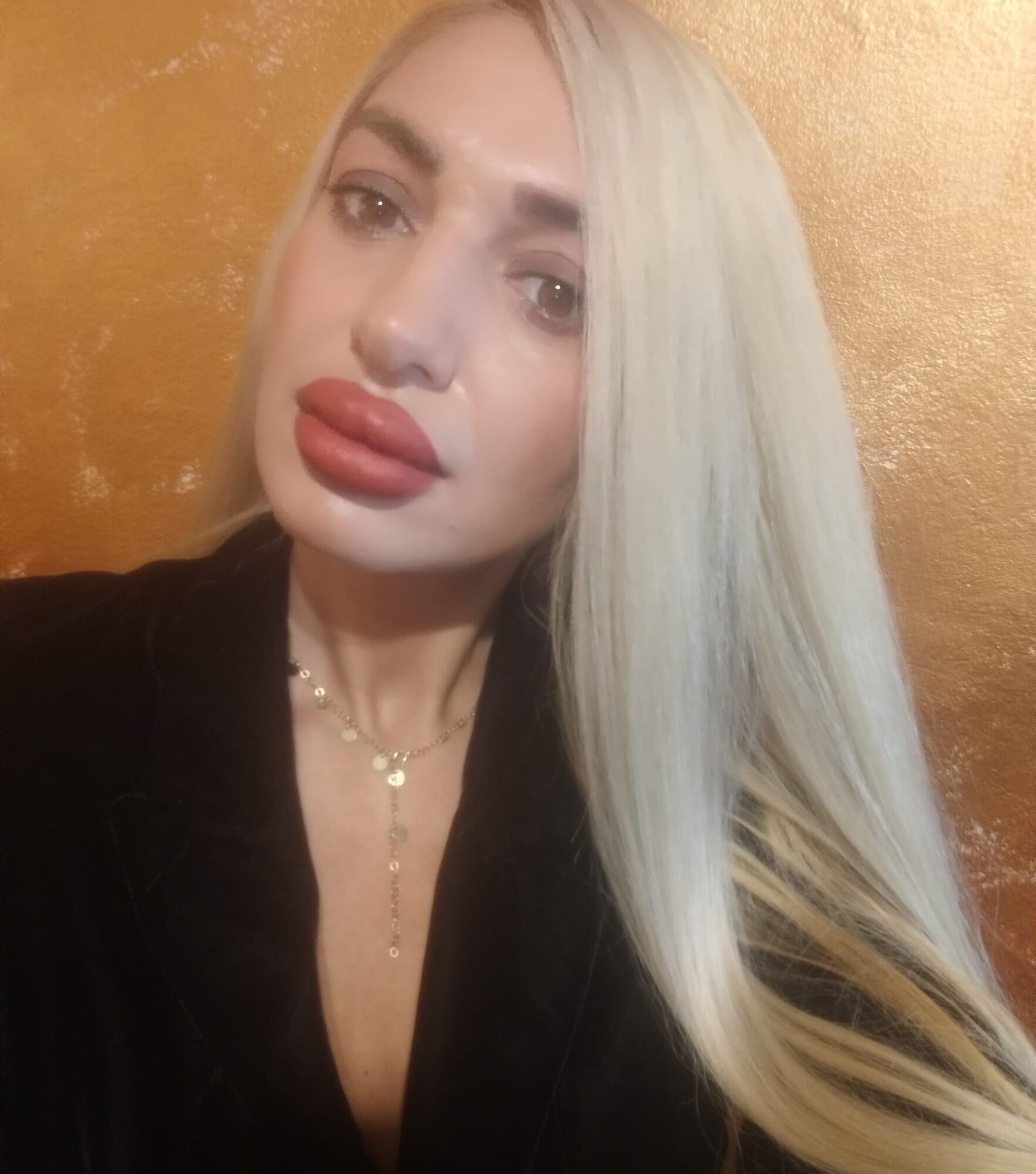 Sexy blonde with big sexy lips