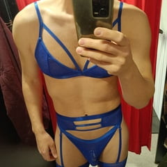 NickySissySlut went lingerie shopping in caged public 