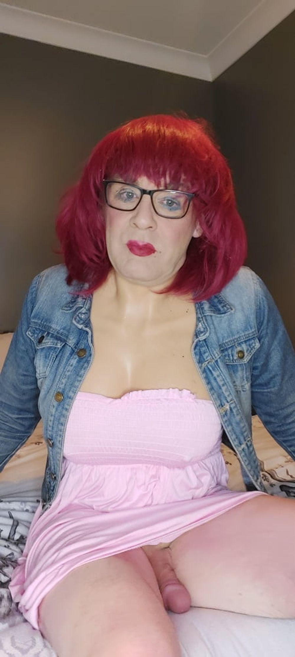 crossdressing juniper beri in pink xxxx #5