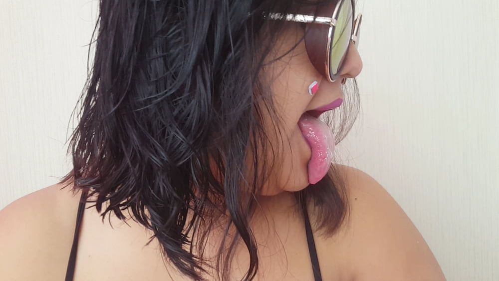 BBW SUPER TONGUE #14