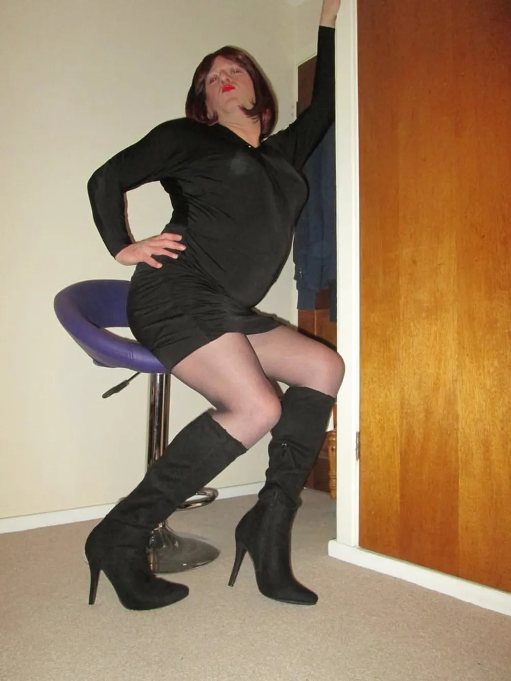 SISSY POSING IN FEMWEAR #33