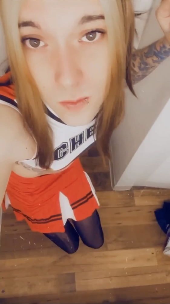 Sexy Cheerleader #52