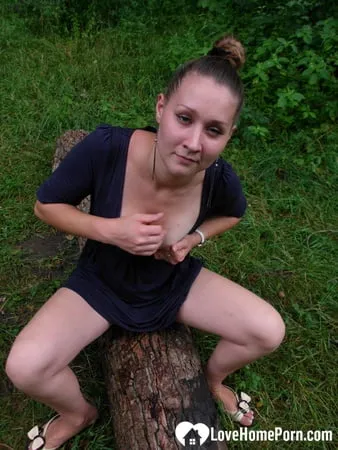 girlfriend outdoors decides to pleasure herself passionately         