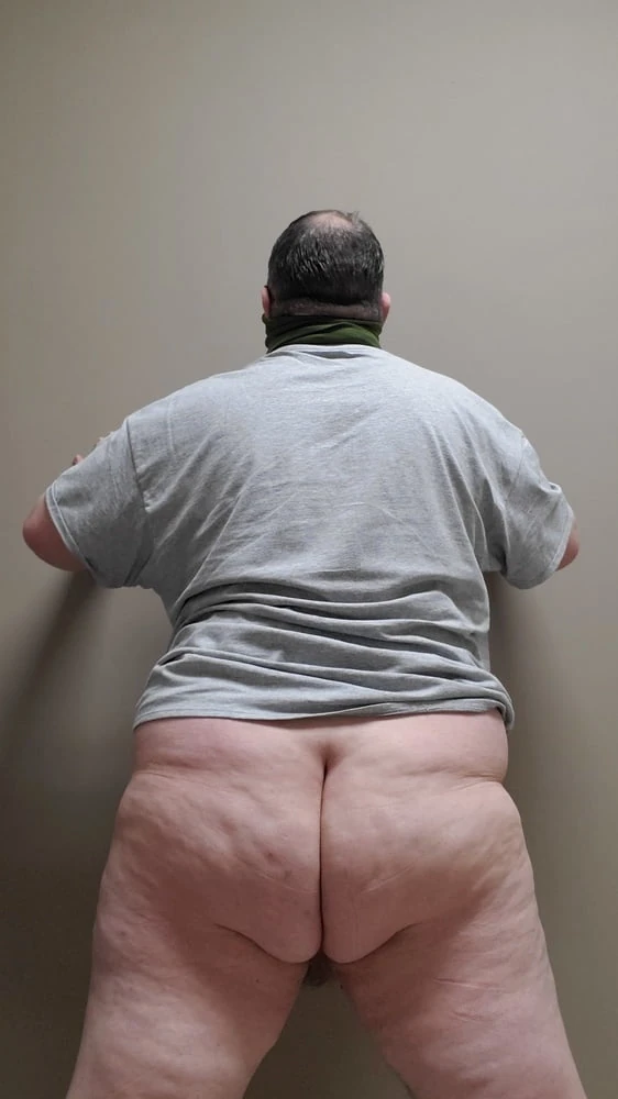 Amateur Fat Chub Chubby Hairless Chest Big Belly #15