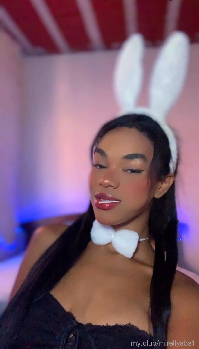Mirelly CAMGIRL 💋 Free Photos #2