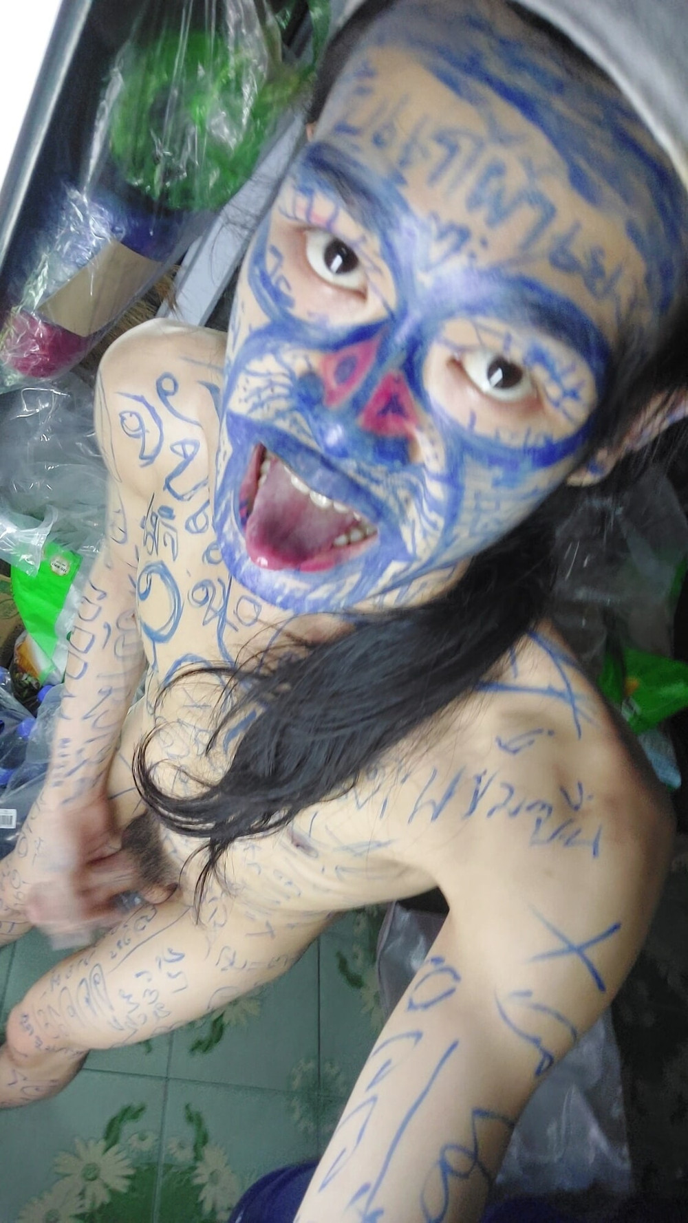Masturbate with funny body paint #3
