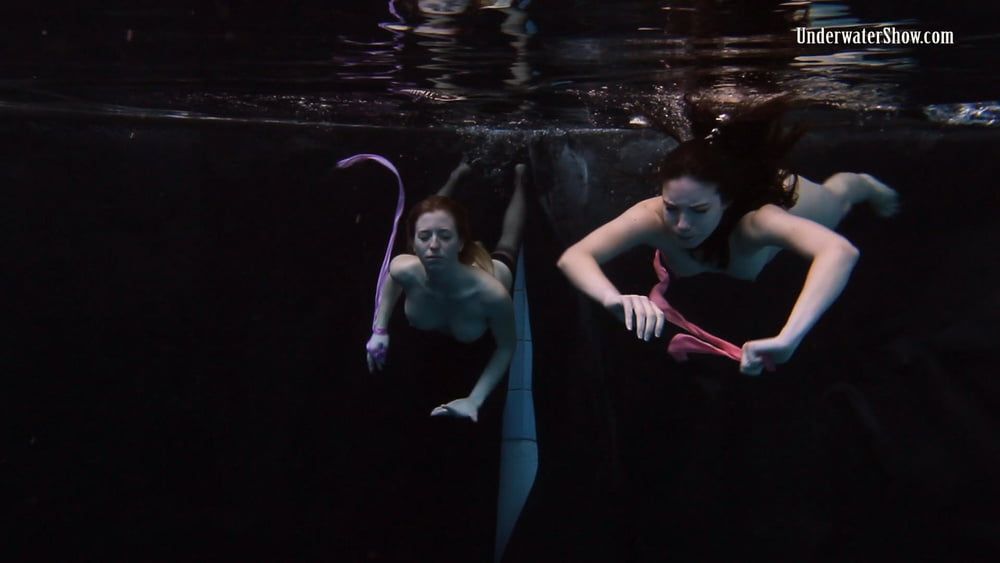 Aneta and Andrejka UnderWaterShow #9