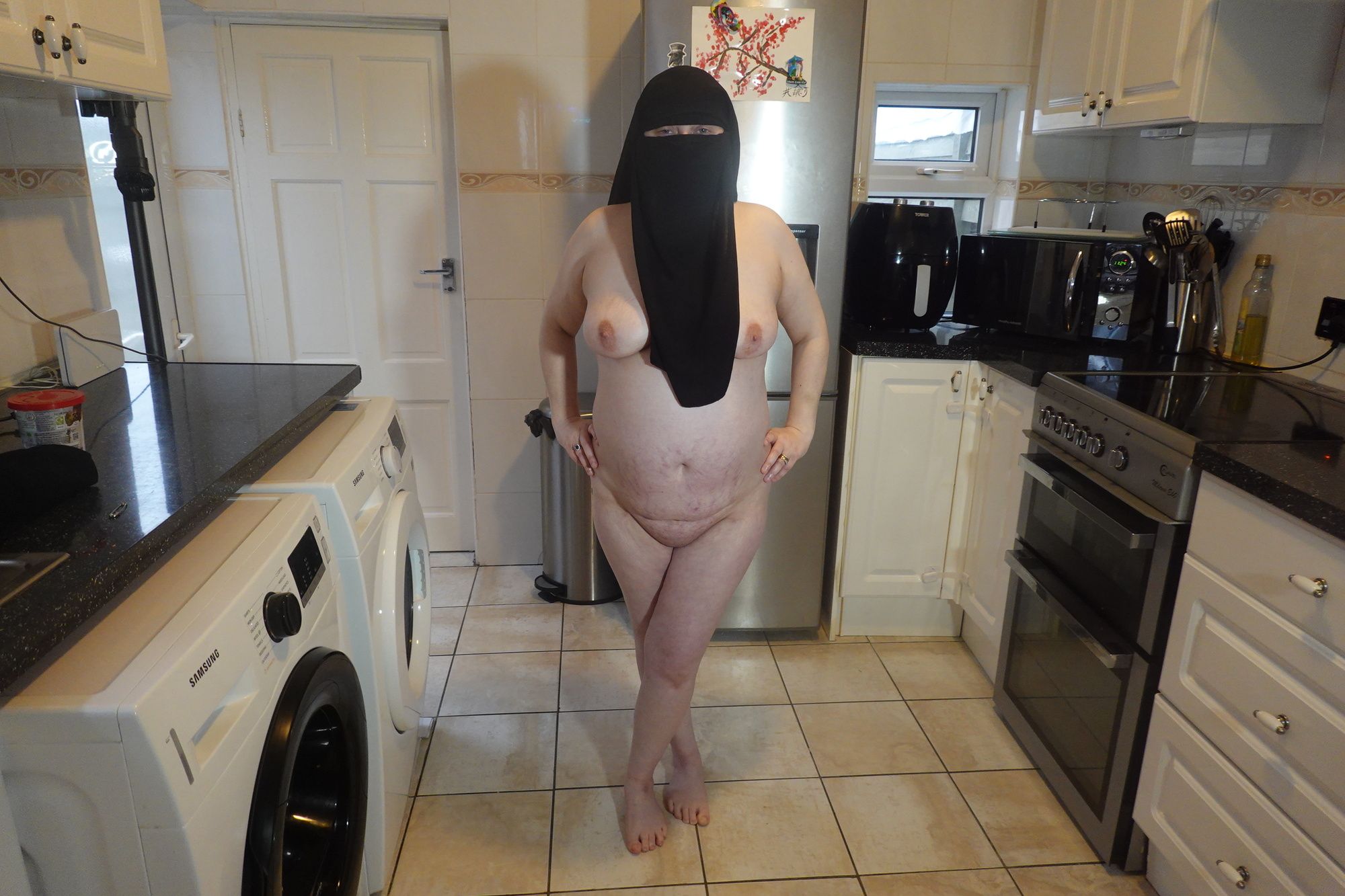 Posing fully nude in Niqab #31