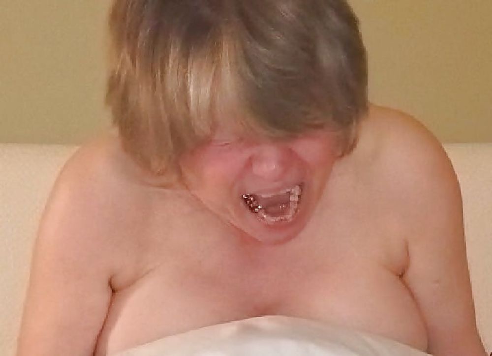 60+ GILF rides a face to sweet orgasm #21