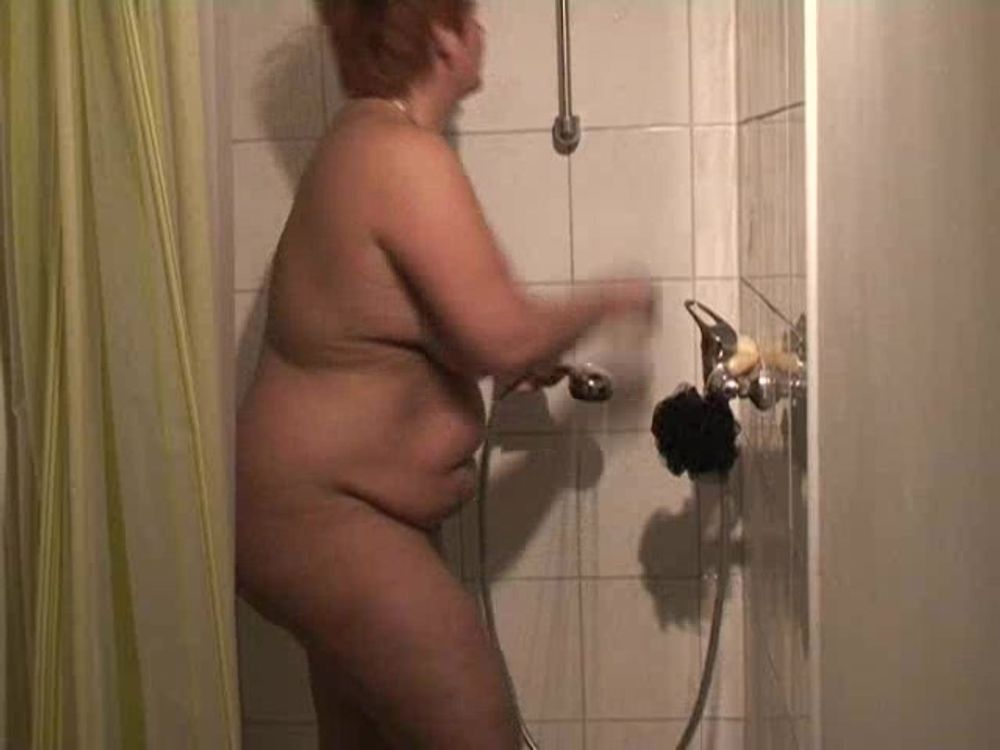 Dildo in the shower ... #4