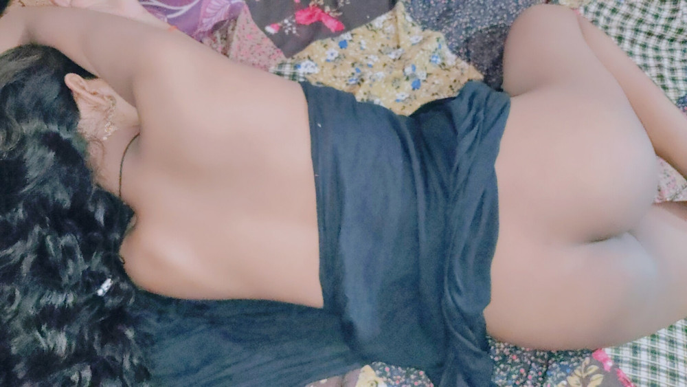 Meri nai bhabhi gaon ki unki chut bahut jabardast hai #8
