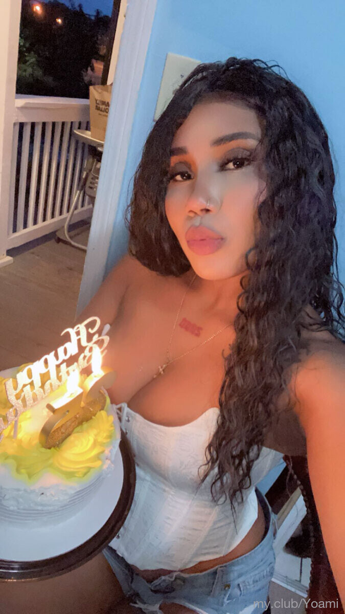 Piel morena Free Photos #16