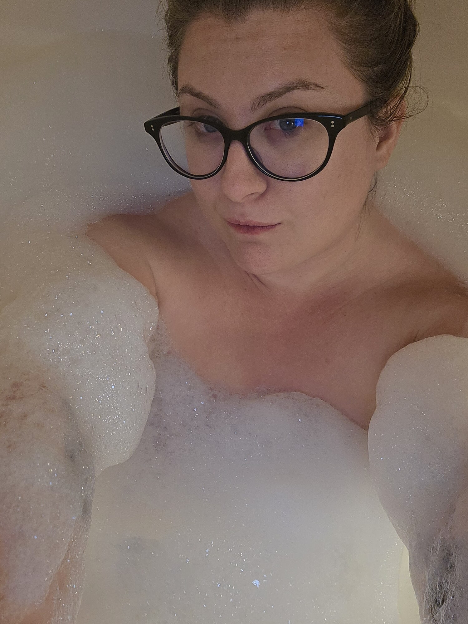 Greetings, earthlings!
