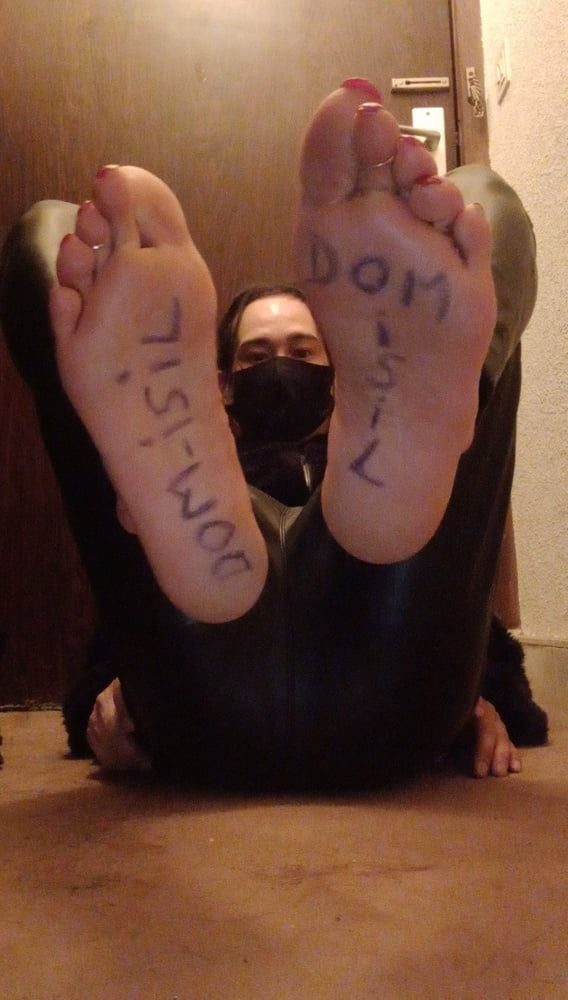 Lindaasian-ts feet for Master DOM_isil  #20