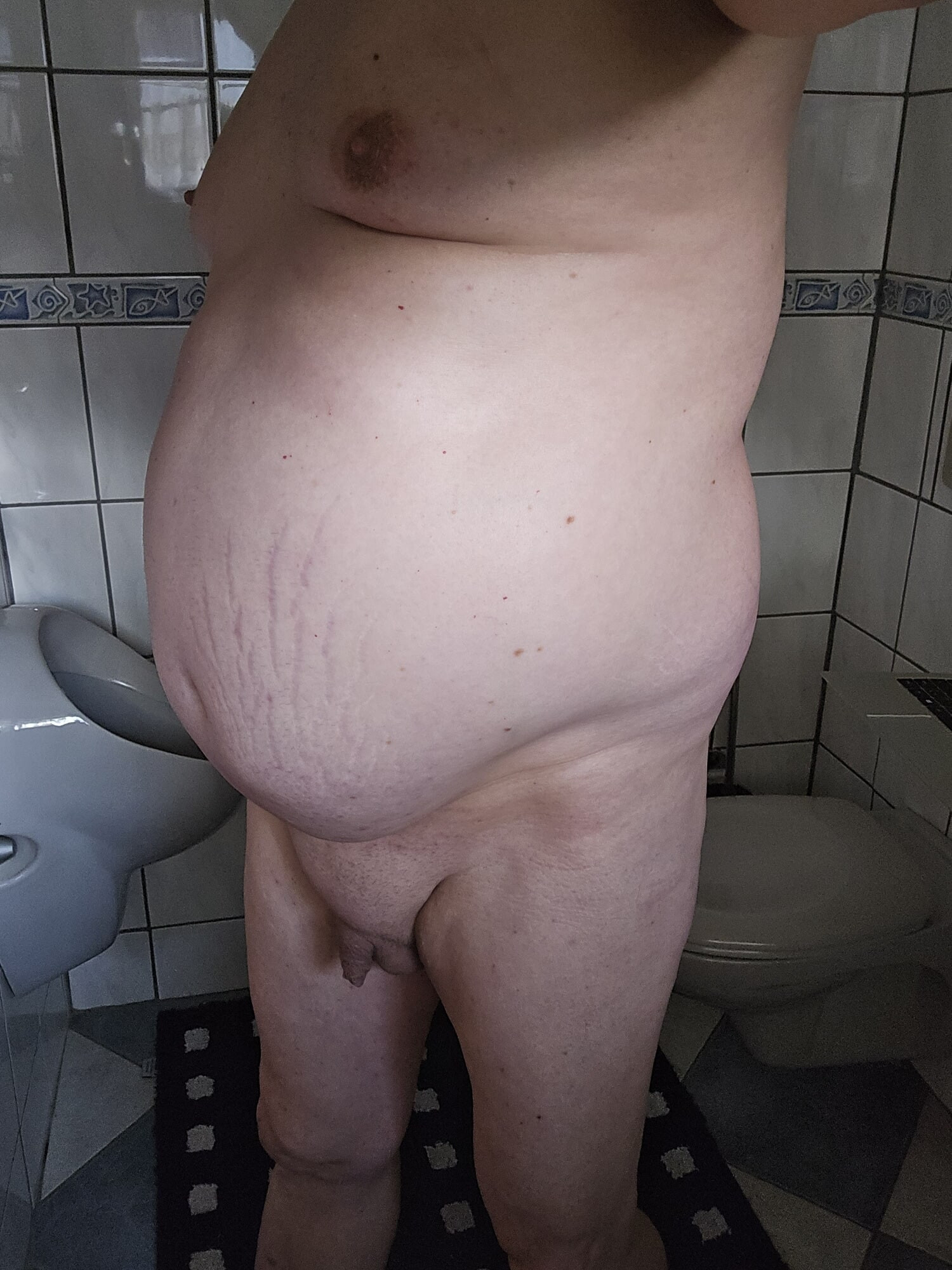 Neue Nacktbilder der fetten sissy #6