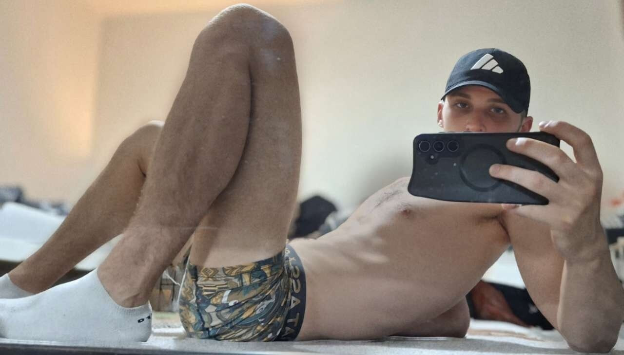 Teen Bi Boy