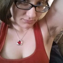 Very Hairy Girlfriend 