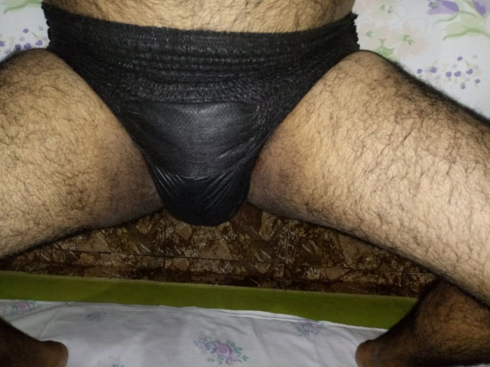 USING BLACK DIAPERS IN THE HOTEL  #2