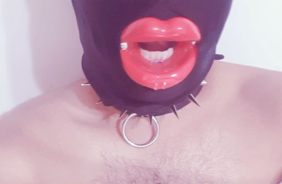 Mouth ready to serve!