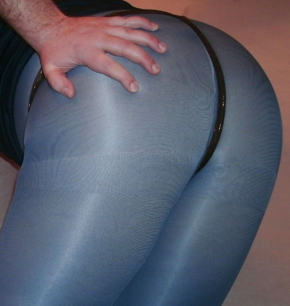 Sissy Boy Lovelaska - My sexy ass and new leggings #4