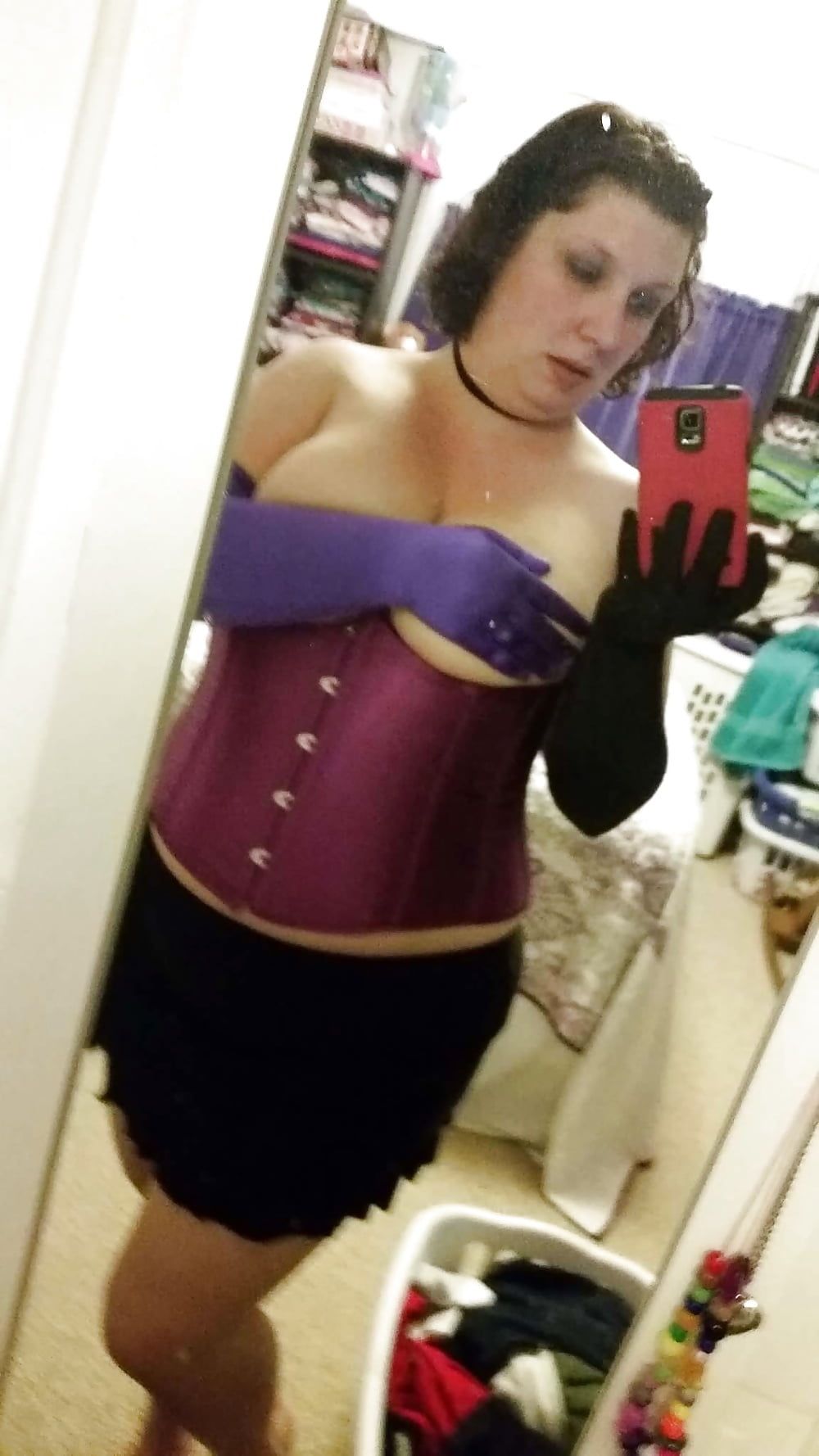 Corsets and other fun of a busty little housewife... 