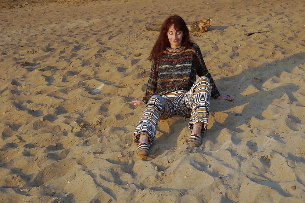 On the Sand (ShopAkira pants) #3