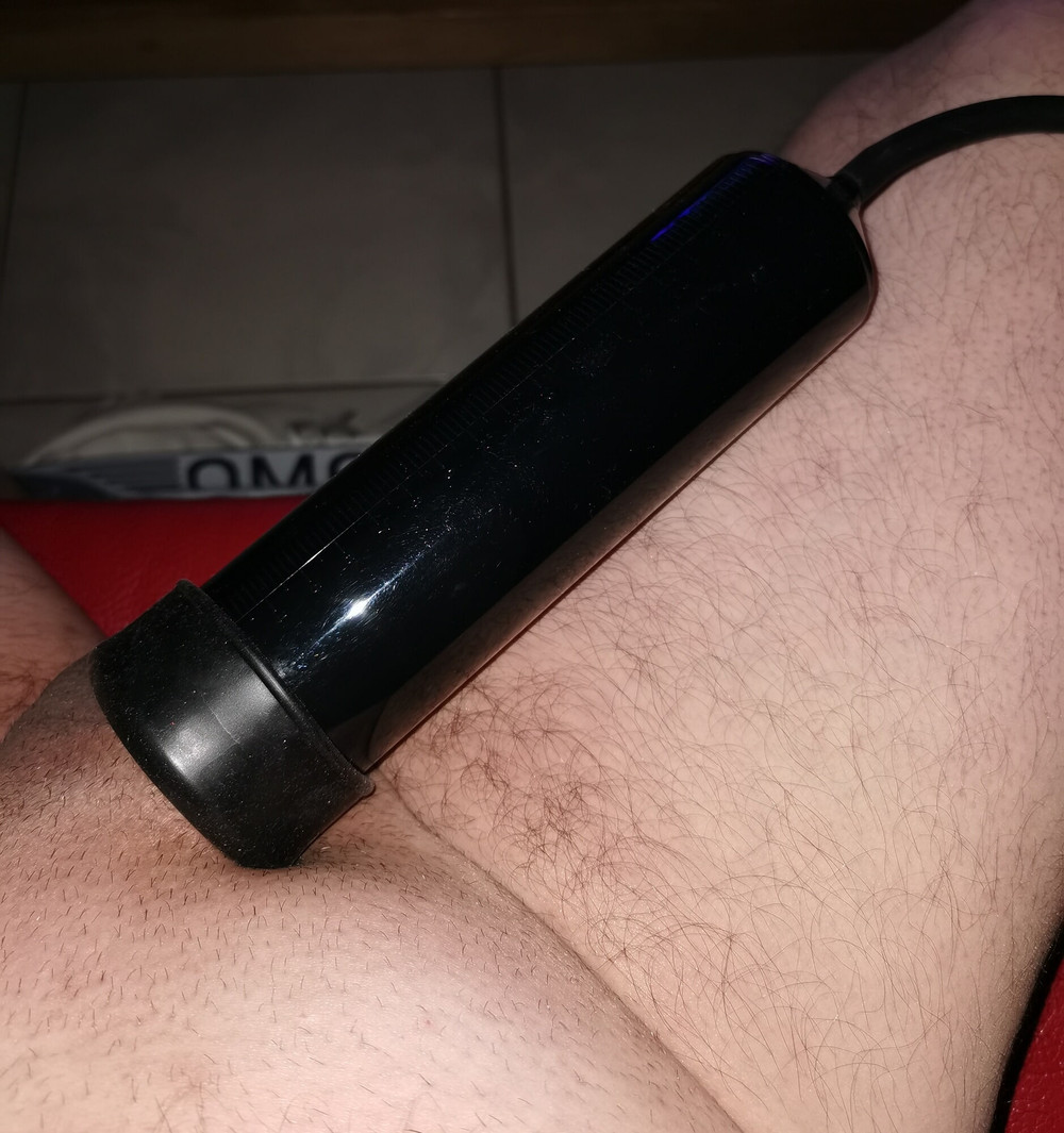 Pumping my dick