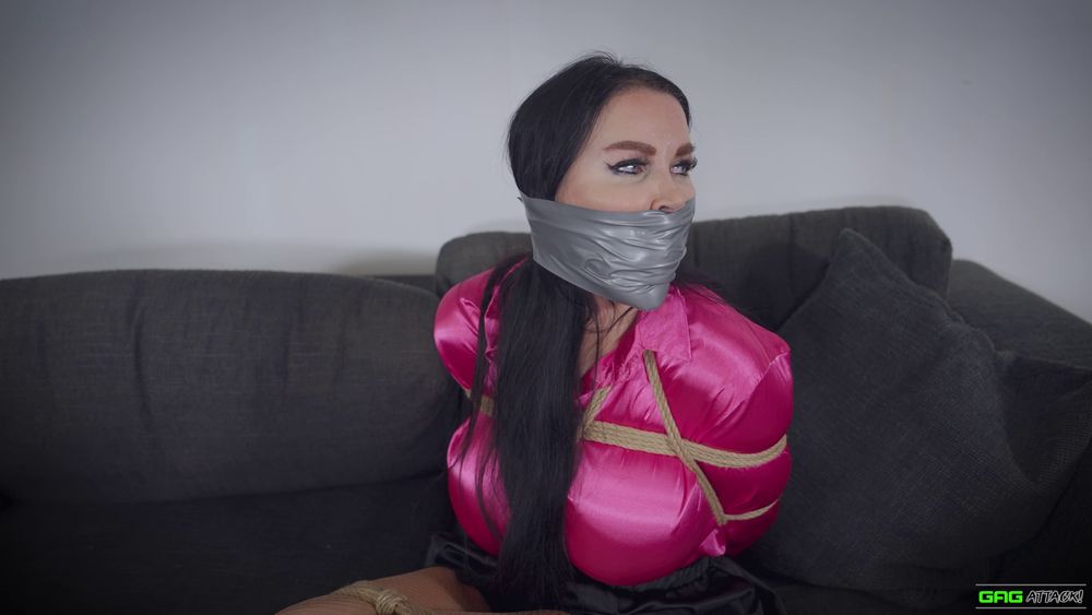 Jada - Secretary In Bondage ( GagAttack.NL )  #4