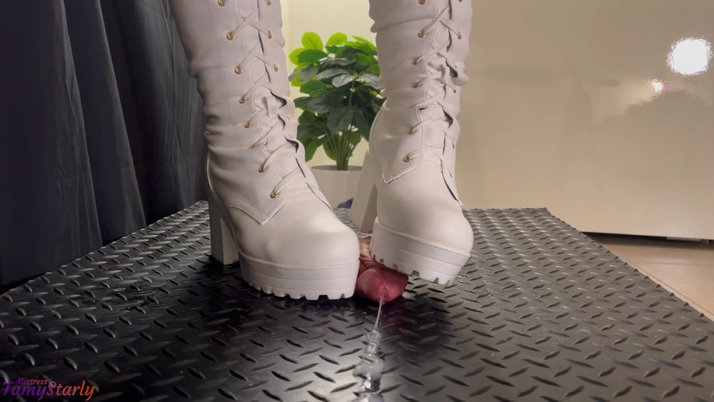 Christmas Crush and Bootjob in White Boots #9