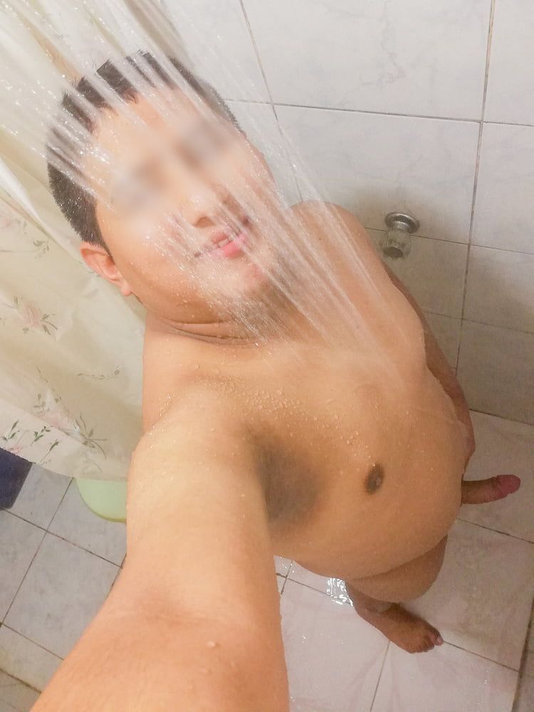 Selfies Nudes in the bathroon - II #16