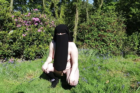 niqab and boots naked outdoors         