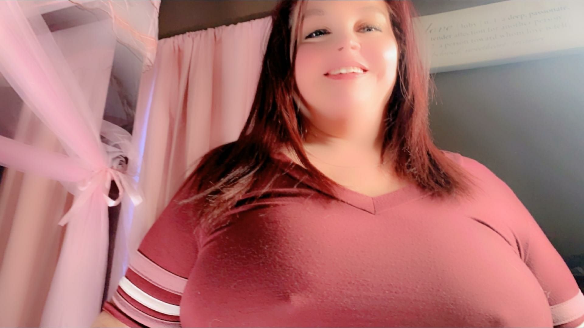 Small BBW MILF Shows Off Her Pussy #2