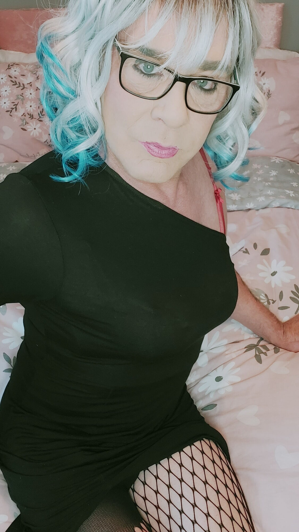 crossdressed Juniper Beri UK #12