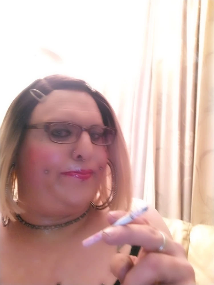 Stefaniets sexy smoking #10