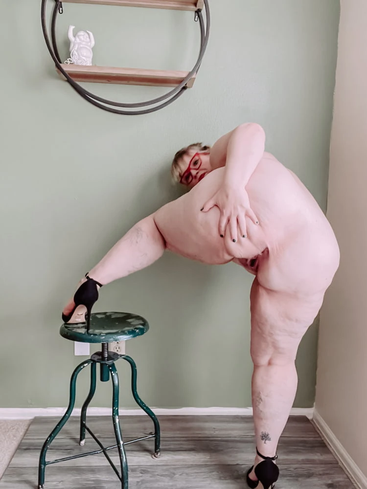 BBW Alice in heels fat ass #19