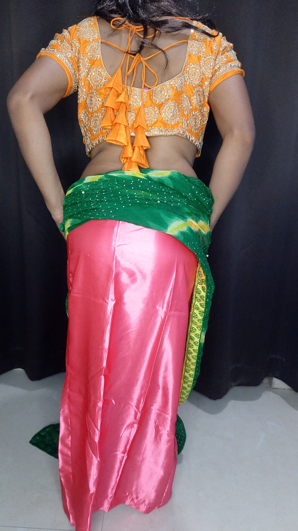 My stepmom last night wear this saree  #23