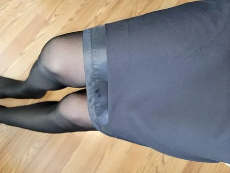 flight attendant skirt with sliky lining and pantyhose         