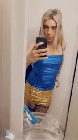 blue and yellow slut         