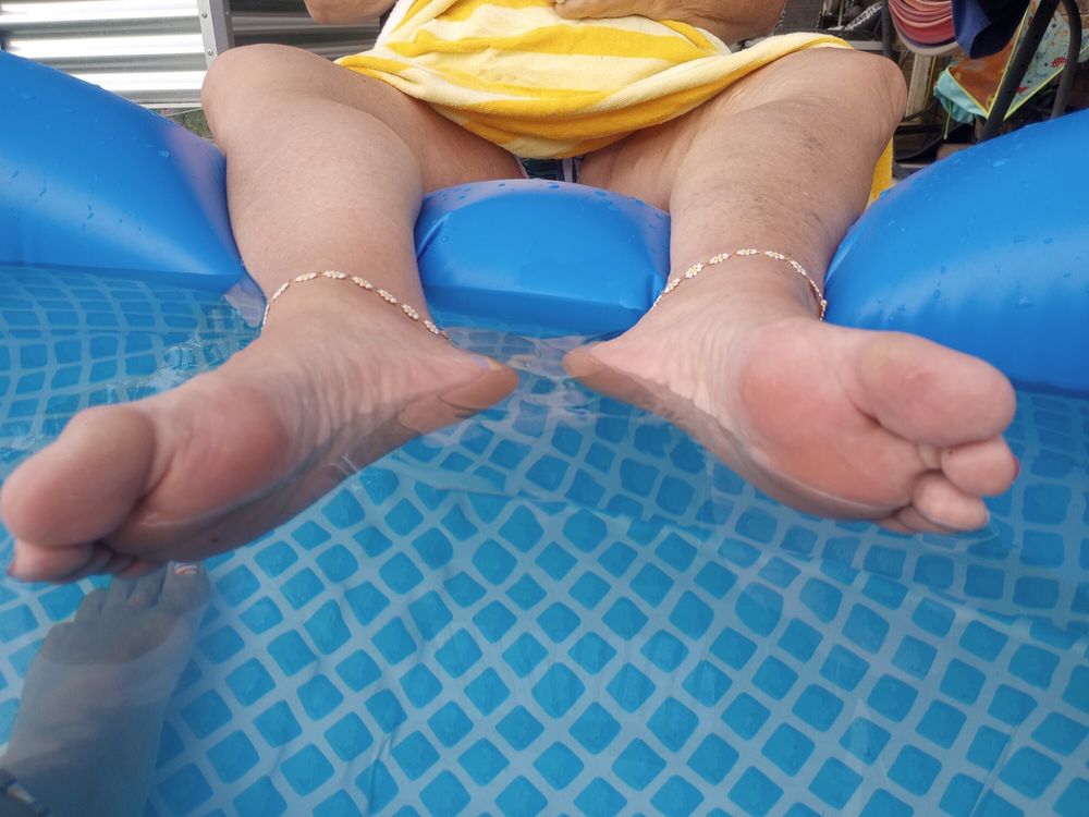 Lazy feet in the pool #14