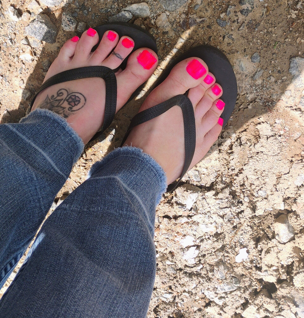Toes
