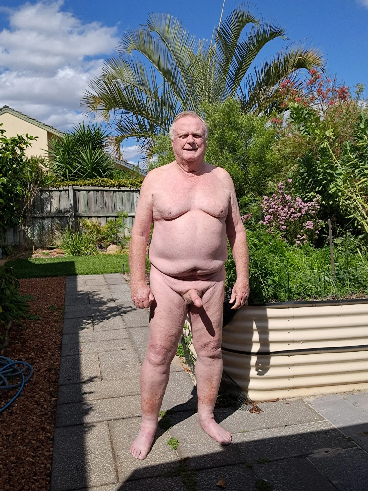 naked Gardening