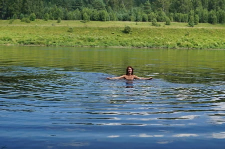 nude playing in volga river         