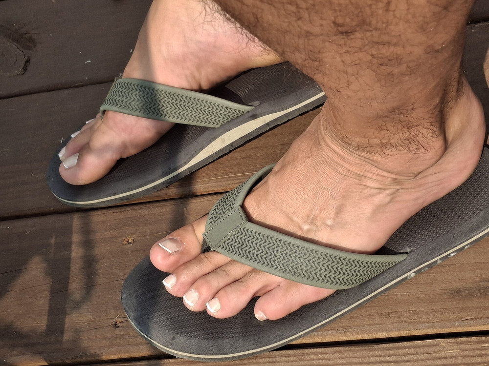 Flip flop feet and French pedicure #15