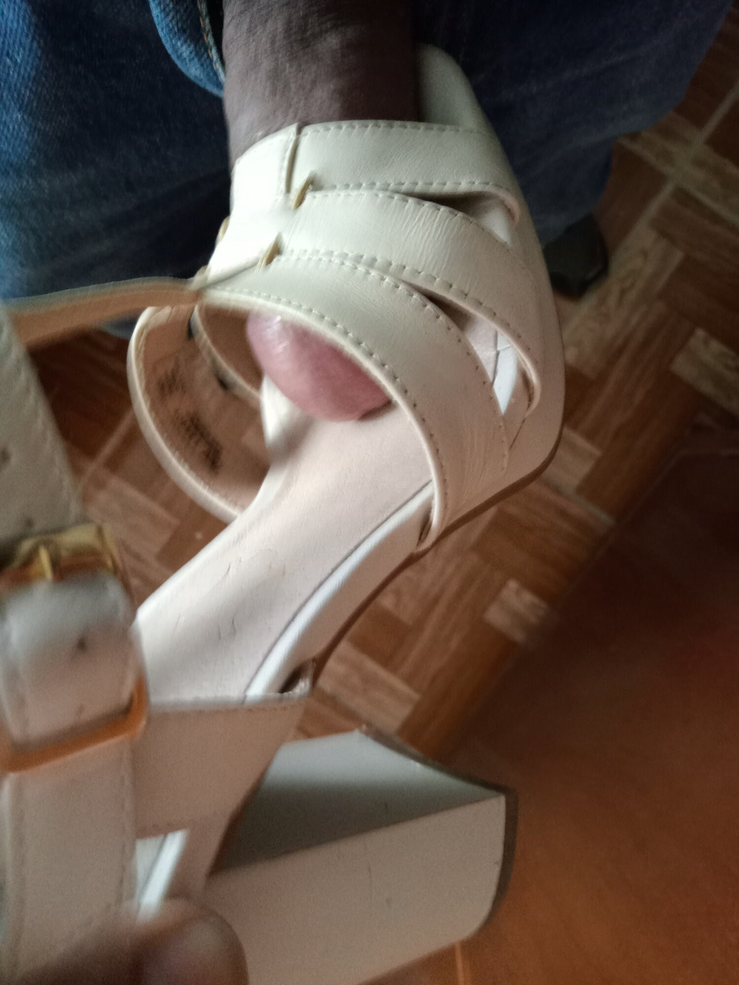 UNA TARDE LLUVIOSA EN LA RECAMARA DE MATILU  Y SUS TACONES #12